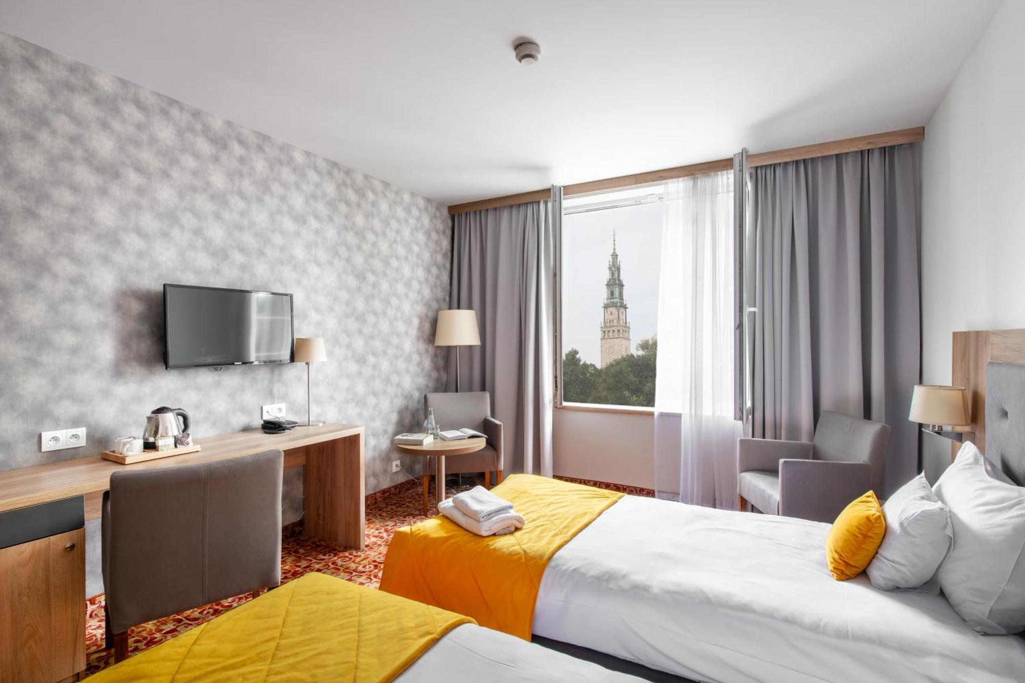 Hotel Arche Czestochowa Exterior photo